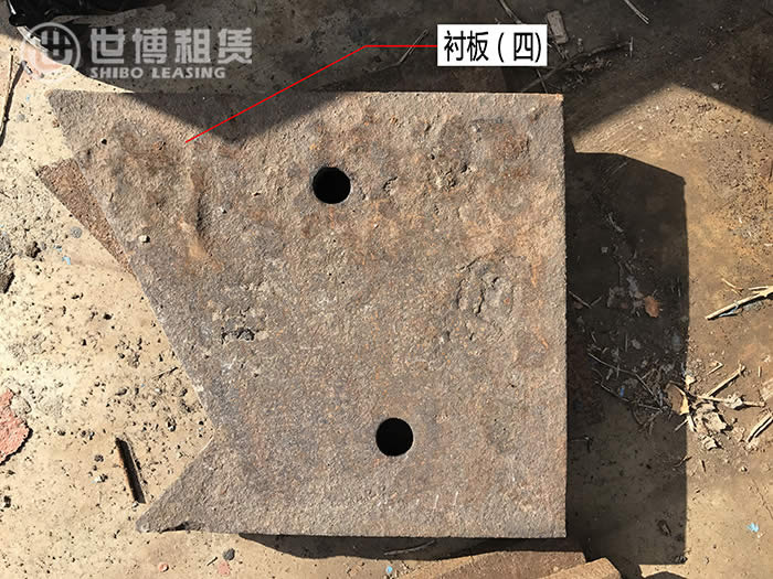 出售洛陽(yáng)大華PFQ1310反擊破板錘、襯板、螺栓等配件